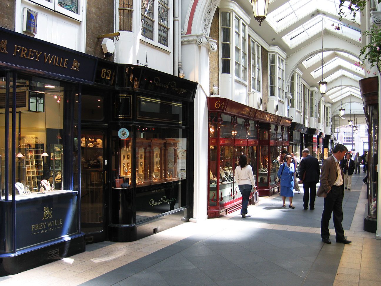 Survey reveals Londoners’ taste for luxury jewellery