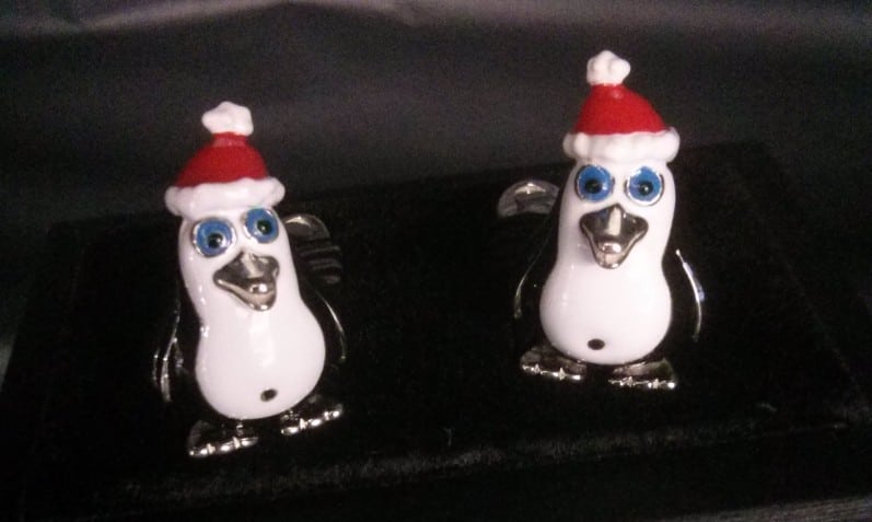 Deakin & Francis reveals limited edition Christmas penguins