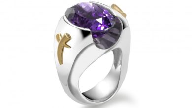 Paul Spurgeon designs episcopal ring for Bishop of Gloucester