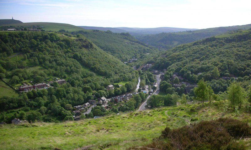 Jeweller joins crowdfunding campaign to help flood victims