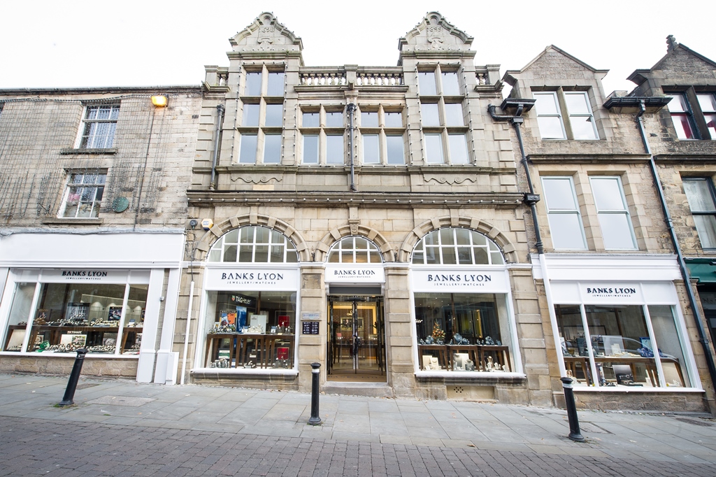 Banks Lyon-14-edited