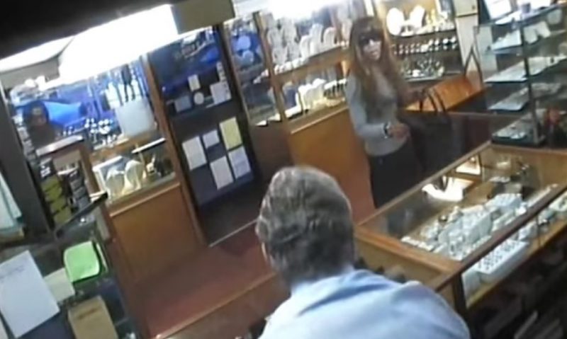 VIDEO: Man jailed after failed jewellery store robbery dressed as a woman