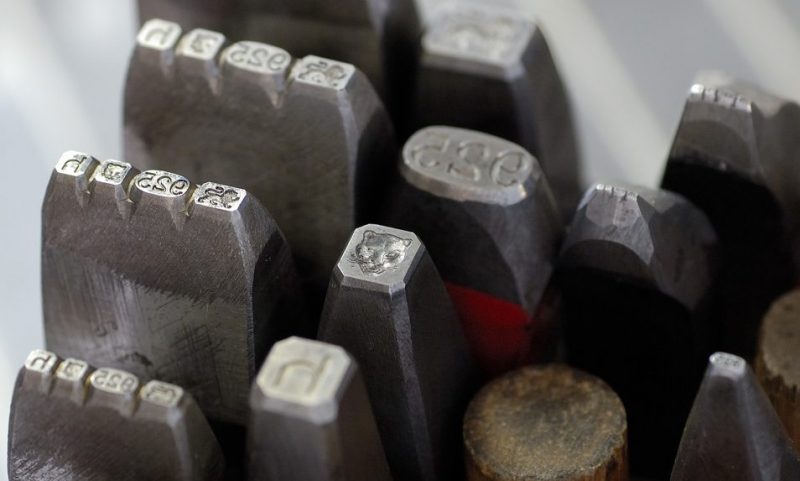 9ct gold soars 32% in positive August hallmarking figures