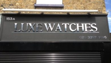 Staff threatened with handgun in jewellery store raid