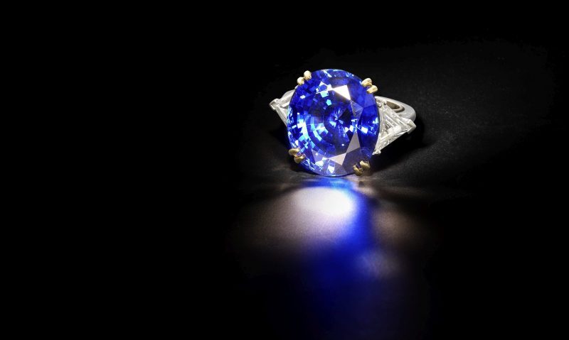 Period jewellery soars 80% in value over past decade