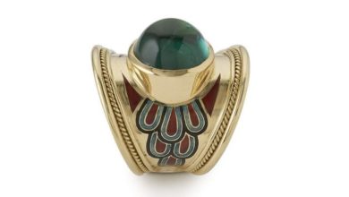 Elizabeth Gage releases New York collection