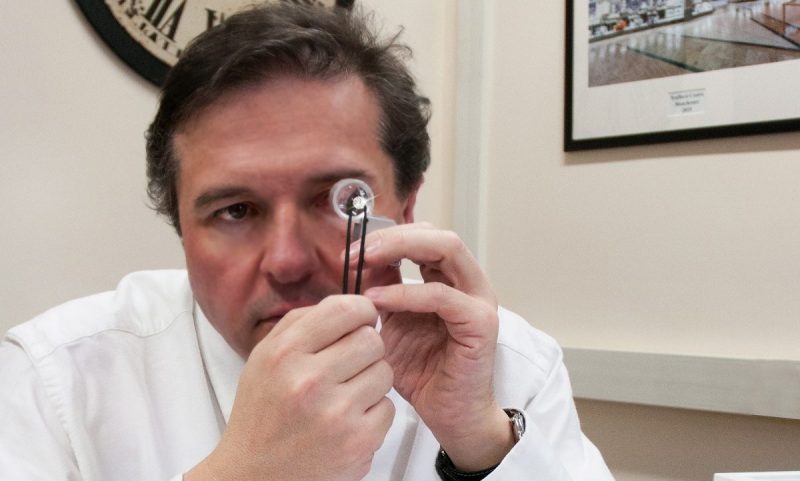 F Hinds first UK jeweller awarded ‘prestigious’ World Diamond Mark