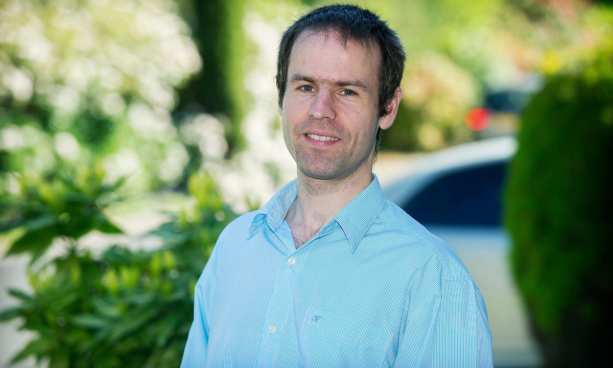 Nuclear physicist turned jeweller