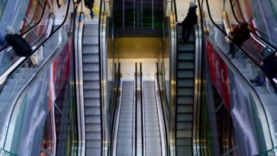 Retail sales see first increase in two months