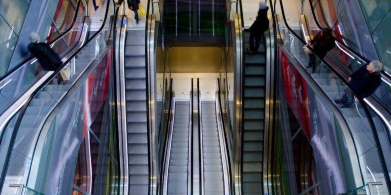 Retail sales see first increase in two months