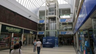 Smaller shopping centres worst hit by closures