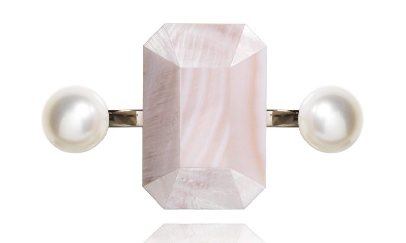 How pearls made their high fashion comeback