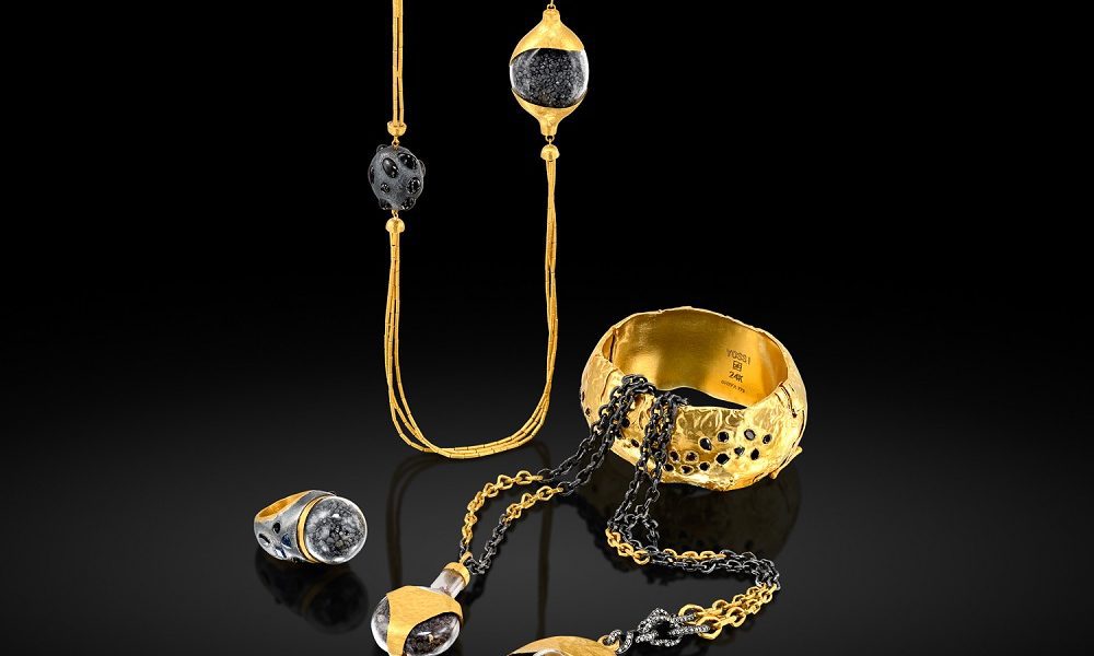 Yossi Harari launches new 31 piece collection