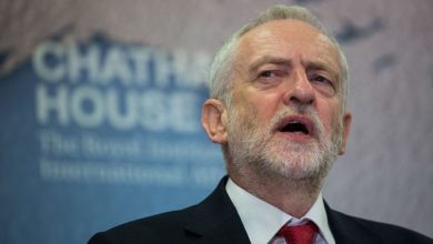 Labour pledges £10 minimum wage for all workers over 16