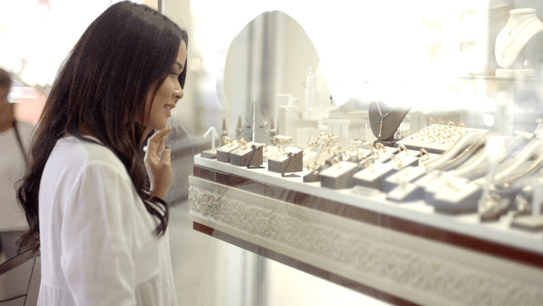 Innovative ways to bring people into your jewellery store