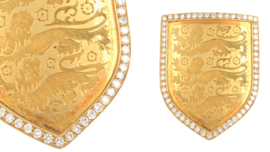 England brooch sells for £1,200 at action