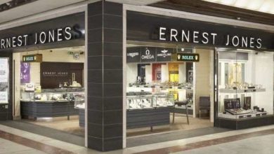 Signet welcomes ‘strong’ holiday trading