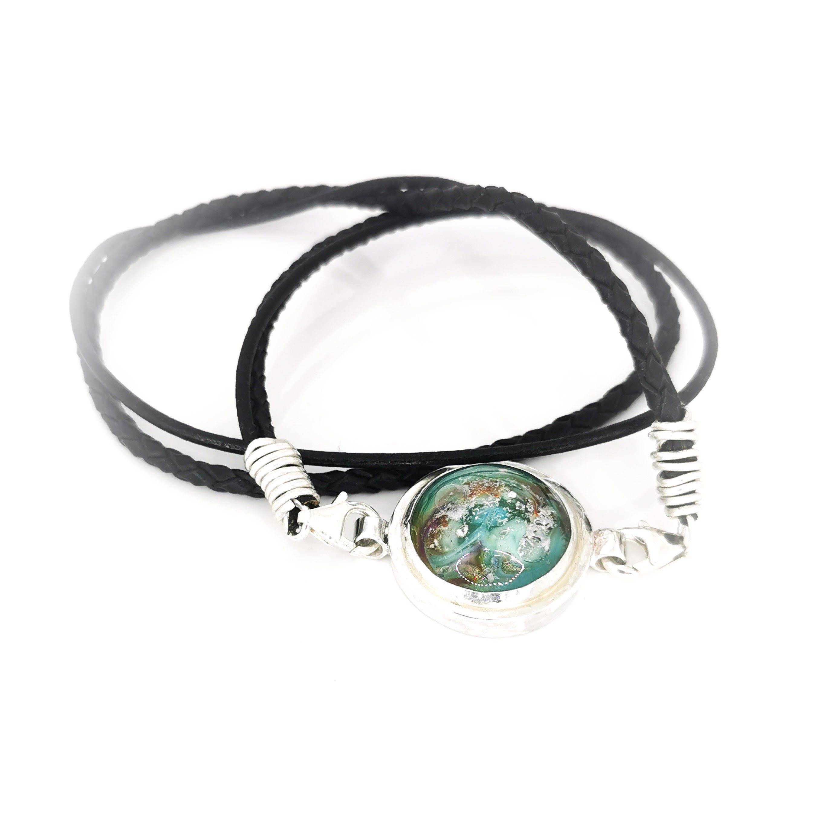 Breastmilk jewellery, the ultimate personalised gift