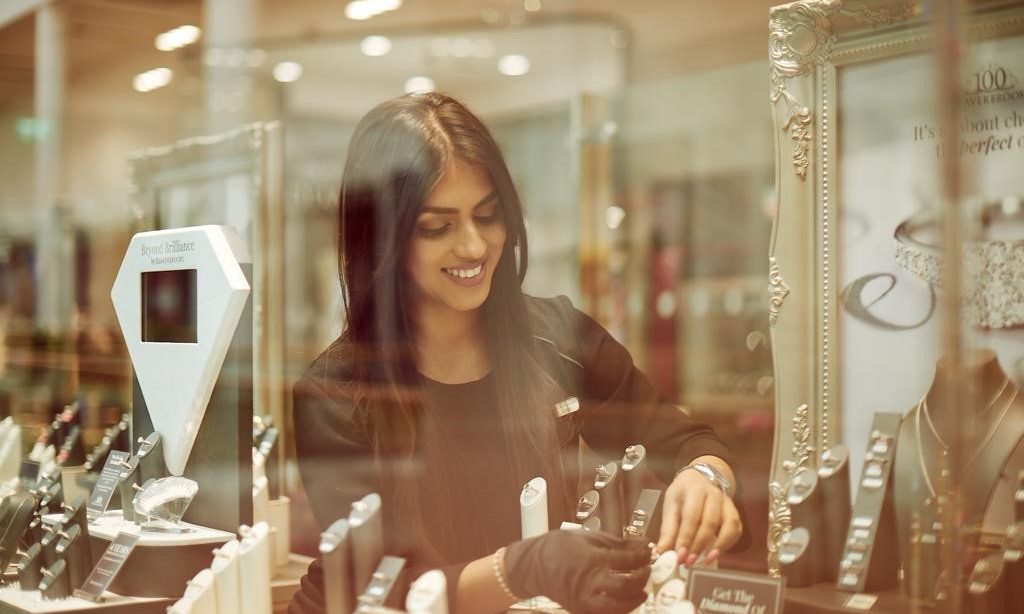 Beaverbrooks relocates to Centre:mk