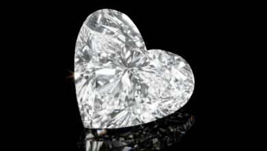 Christie’s kicks off online auction with £1.1m heart-shaped diamond