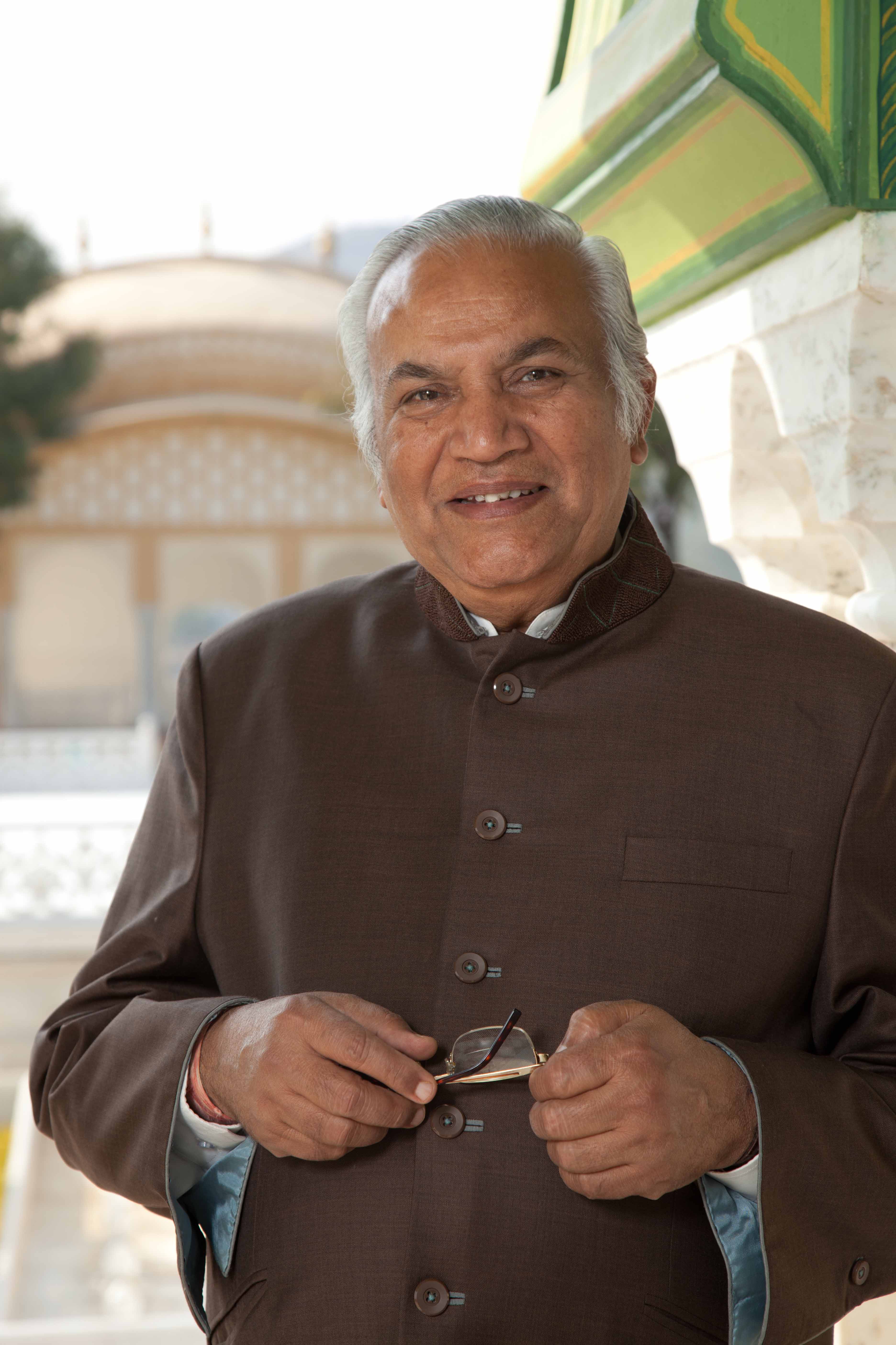 KGK chairman receives JWA Lifetime Achievement Award