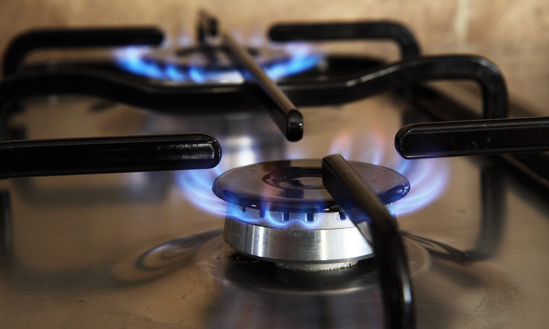 Energy price cap to rise by 80% to £3,549 from October