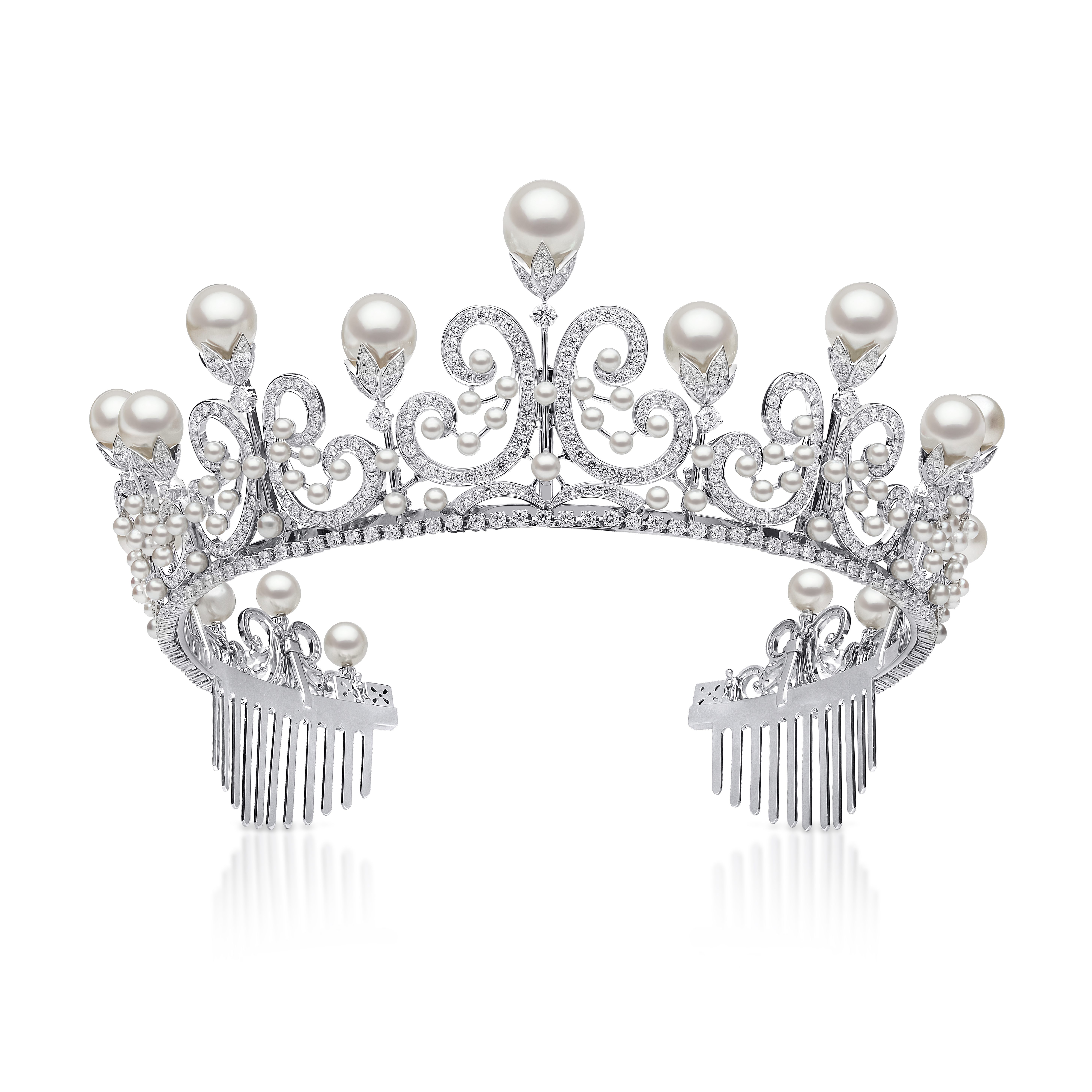Yoko London presents 'transformable' tiara in Platinum