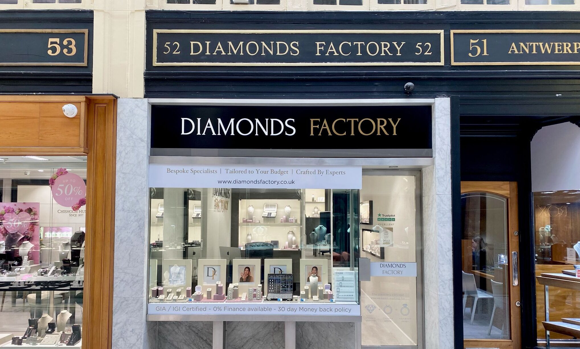 Photo of Diamonds Manufacturing unit opens its first Glasgow retailer