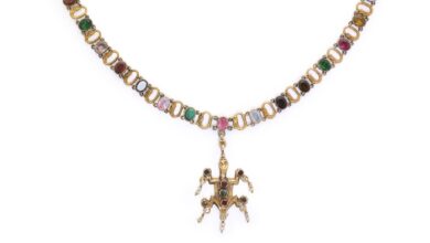 Pocahontas descendant’s historic necklace to go under the hammer