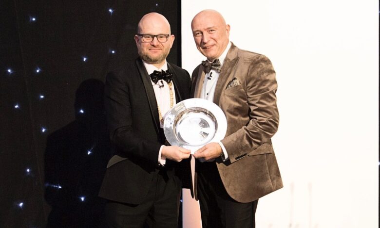 Hockley Mint’s Gary Wroe receives 2025 NAJ Chair’s Award